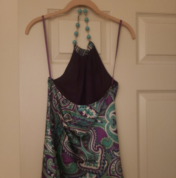 Halter Top - Picture 2 of 2